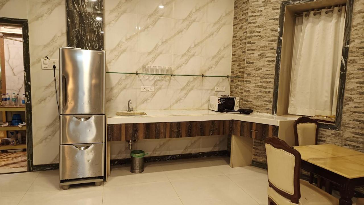 Hotel Oliver Mumbai Bagian luar foto