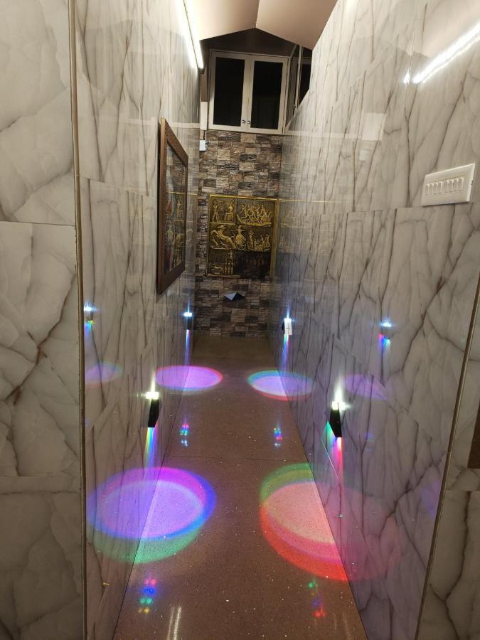 Hotel Oliver Mumbai Bagian luar foto