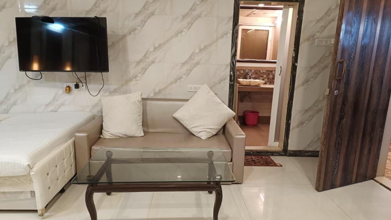 Hotel Oliver Mumbai Bagian luar foto