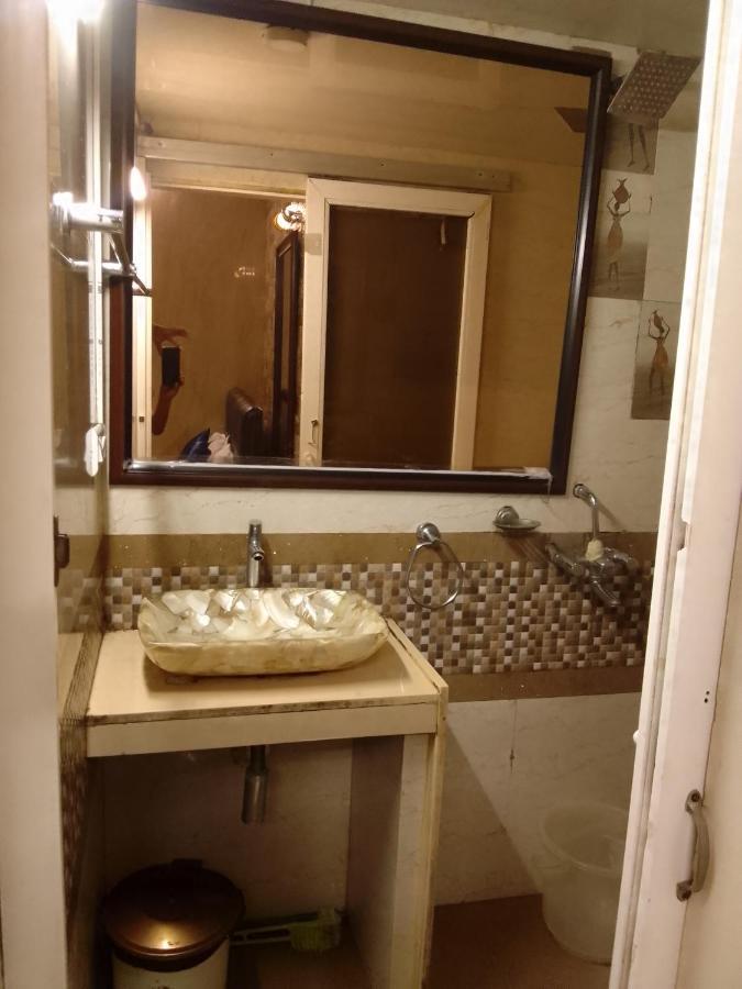 Hotel Oliver Mumbai Bagian luar foto